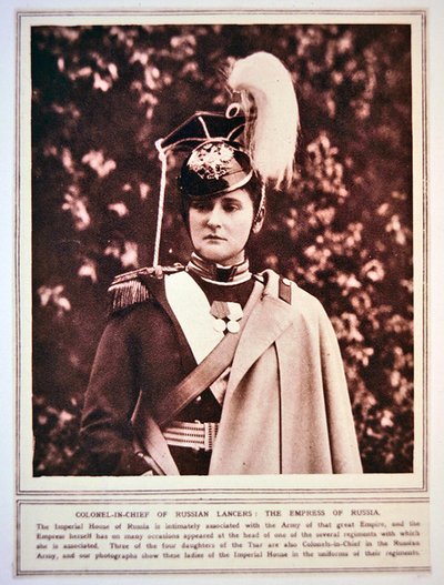La Emperatriz de Rusia con el uniforme del Coronel en Jefe de los Lanceros Rusos de Photographer Russian