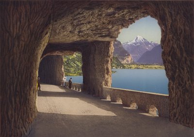 Axenstrafse, Gallerie, Fluelen y Bristenstock (foto en color) de Photographer Swiss