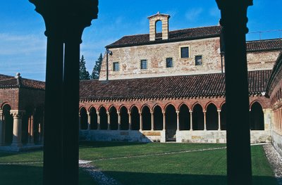 Claustro, Basílica de San Zenón (o San Zenón Mayor y San Zenón), Verona (Lista del Patrimonio Mundial de la UNESCO, 2000), Véneto, Italia de Blaise Nicolas Le Sueur