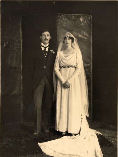 Lady Dorothy Cavendish y Harold Macmillan en su día de boda de Blaise Nicolas Le Sueur