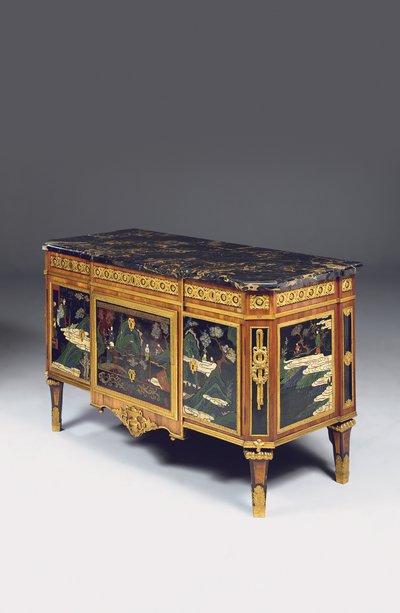 Cómoda de frente roto de Luis XVI, la laca de finales del siglo XVII - principios del siglo XVIII (ormolu, madera de tulipán y coromandel chino) de Pierre Harry Mewesen