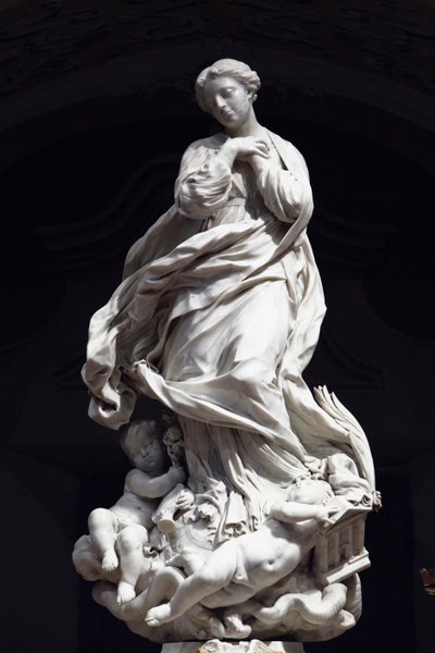 La Inmaculada Concepción, Santa María Inmaculada colocada en el altar de la capilla escenográfica 1669-70 de Pierre Puget