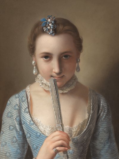 Mujer joven con abanico de Pietro Antonio Rotari
