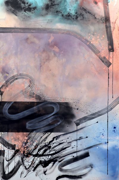 Abstracto fluido y evocador de Poonam Choudhary