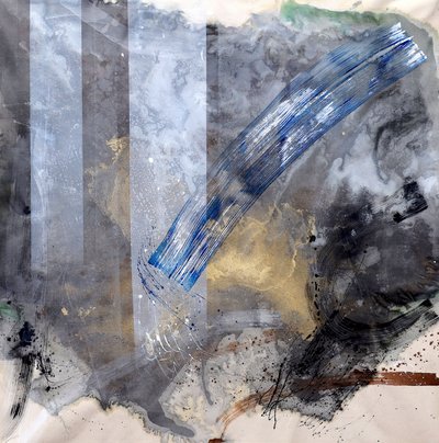 Flujo dinámico azul y dorado de Poonam Choudhary