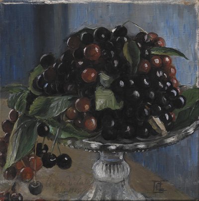 Cerezas en un frutero. Civitá d