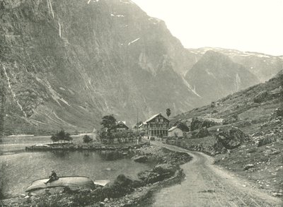 Estación telefónica y hoteles, Gudvangen, Noruega de Poulton and Co