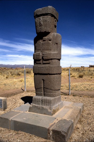 Sitio arqueológico precolombino de Tiahuanaco, Bolivia de Pre Columbian Pre Columbian