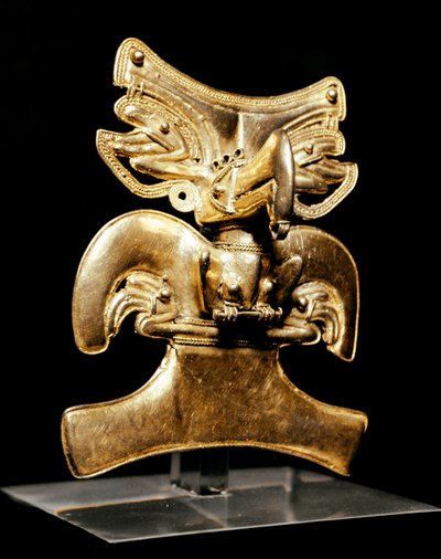 Arte precolombino, civilización Tairona: colgante en forma de pájaro en oro de Pre Columbian Pre Columbian
