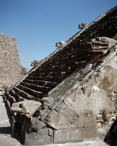 Escaleras del templo de la Serpiente Emplumada de Pre Columbian Pre Columbian