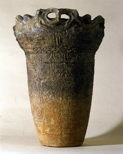 Gran jarrón de terracota del período Jomon (período prehistórico en Japón). Roma, Museo Nacional de Arte Oriental de Prehistoric Prehistoric