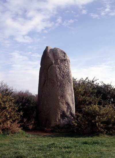 Menhir en la península de Rhuys (56). de Prehistoric Prehistoric
