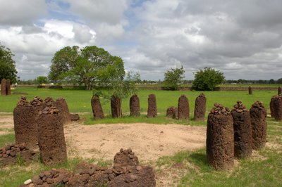 Prehistoria: Círculo megalítico de piedras de Wassu, Gambia (foto) de Prehistoric Prehistoric