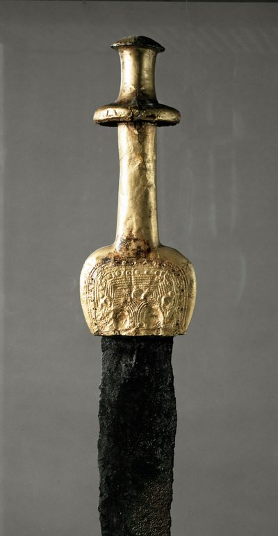 Espada proveniente de Guadalajara (España), detalle del mango en oro, período prehistórico de Prehistoric Prehistoric