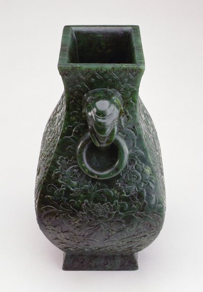 Jarrón Imperial de Bronce Forma Fang Hu, Período Qianlong (1736-96) (jade) de Qing Dynasty Chinese School