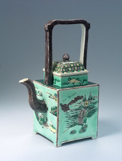 Gran Tetera Famille Verte, período Kangxi (1662-1722) de Qing Dynasty Chinese School