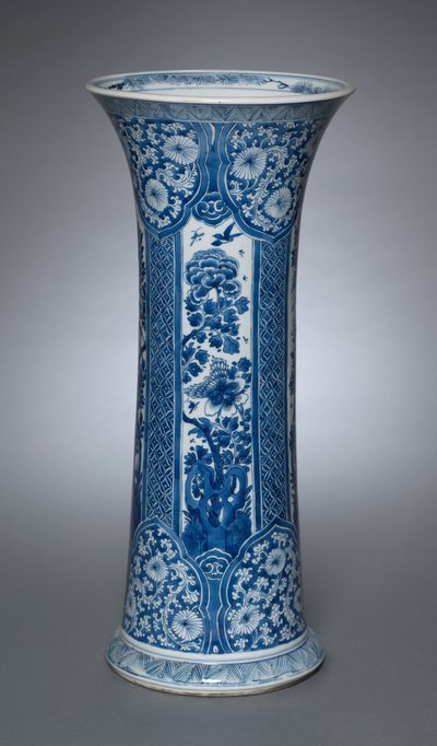 Jarrón con tapa de Qing Dynasty Chinese School