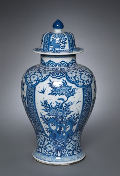 Jarrón con tapa, 1662-1722 de Qing Dynasty Chinese School