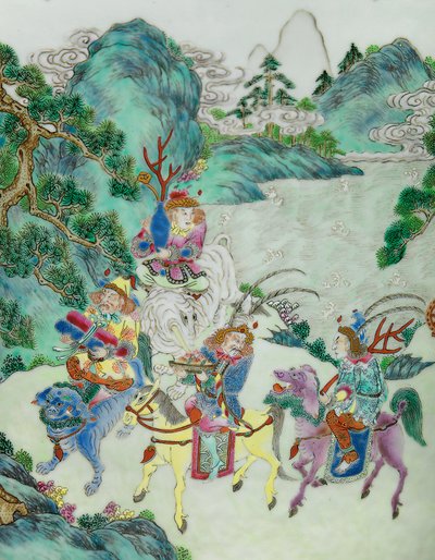 Detalle de uno de un par de jarrones imperiales Famille Rose de Qing Dynasty   Jiaqing Period Chinese School