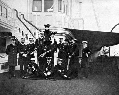 Retrato de grupo a bordo del yate real Victoria y Albert, Copenhague, 1908 de Queen Alexandra