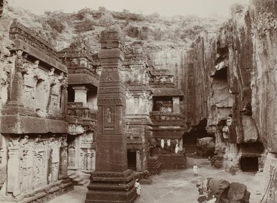 Templo excavado en la roca de Khalias, Ellora de Raja Deen Dayal