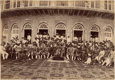 El maharajá Scindia, nobles y altos funcionarios, Gwalior de Raja Deen Dayal