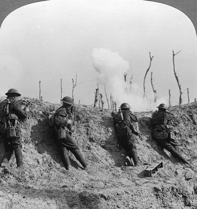 Escena de campo de batalla, Passchendaele, Bélgica, Primera Guerra Mundial, 1914-1918 de Realistic Travels Publishers
