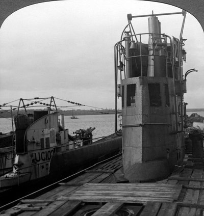 Torre de mando de un submarino alemán minador, Primera Guerra Mundial, 1914-1918 de Realistic Travels Publishers