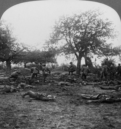 Escena de campo de batalla de la Primera Guerra Mundial, 1914-1918 de Realistic Travels Publishers