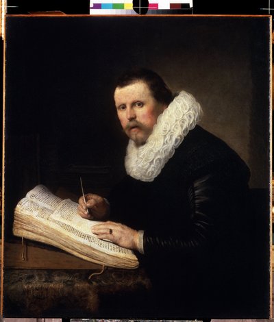 Retrato de un estudiante. (Retrato de un erudito). Hombre leyendo un manuscrito mientras escribe notas con un bolígrafo en una hoja de papel. Pintura de Harmenszoon van Rijn conocida como Rembrandt (1606-1669) de Rembrandt Harmensz. van Rijn
