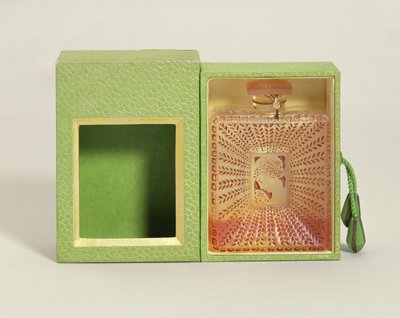 La Belle Saison, botella de perfume para Houbigant (vidrio) de Rene Jules Lalique