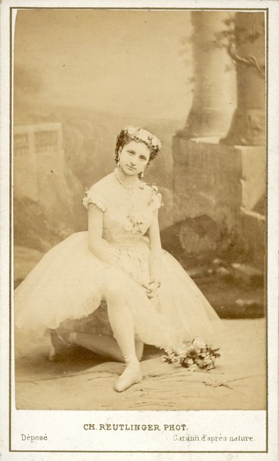 Angelina Fioretti, bailarina italiana de la Ópera de París de Reutlinger Studio (after)