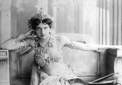 Mata Hari (1876-1917) 1905 de Reutlinger Studio