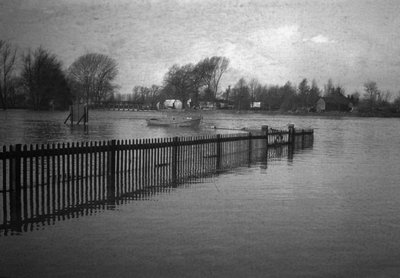 El río Támesis inundado de John Pardon