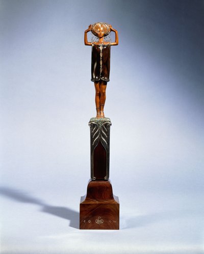 Buchbaumstatuette de Richard Joseph Luksch