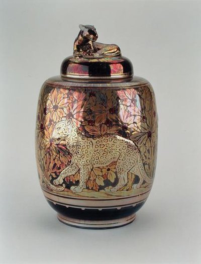 Jarrón y tapa de lustre, Pilkington Royal Lancastrian de Richard Joyce