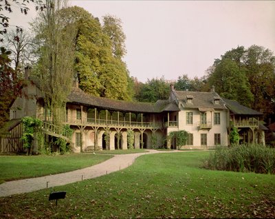 El Hameau de María Antonieta (1755-93), construido en 1783-86 de Richard Mique