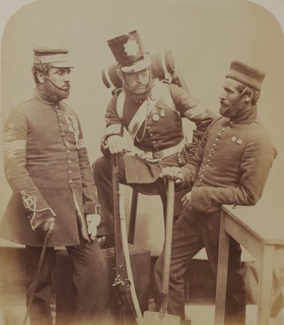 Sargentos de Color J. Stanton, Kester Knight y W. Bruce, Zapadores y Mineros Reales, 1856 de Robert Howlett