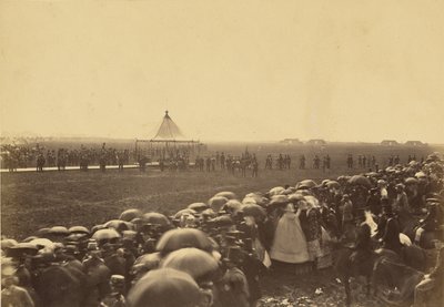 Probando el rifle antes de la llegada de la Reina. de Roger Fenton