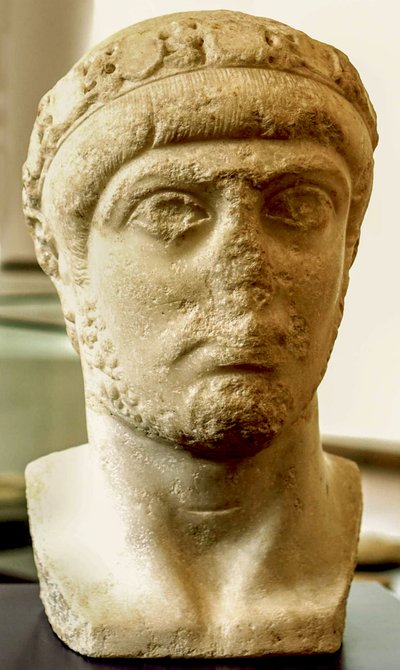 Busto del Emperador Graciano de Roman
