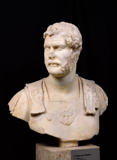 Busto del emperador Adriano (76-138) encontrado en Creta (mármol) de Roman