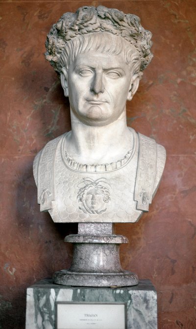 Busto del emperador Trajano con una corona de laureles y Medusa en el torso (escultura de mármol, 98-117) de Roman