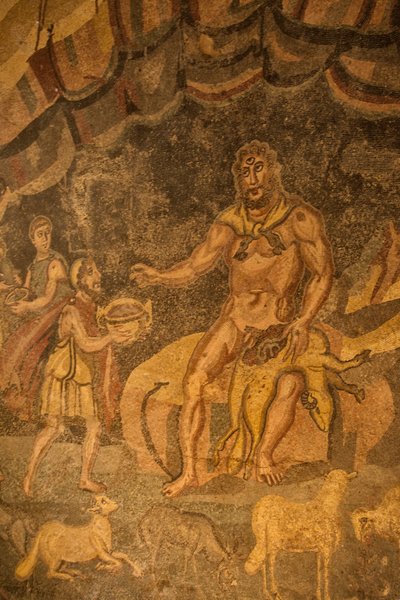 Mosaico de piso de Cíclope, Villa Romana del Casale, Piazza Armerina, Sicilia, Italia (foto) de Roman