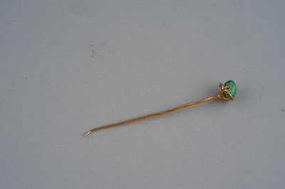 Horquilla (oro y esmeralda) de Roman