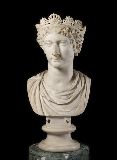 Cabeza de Agripina Menor con diadema de Roman