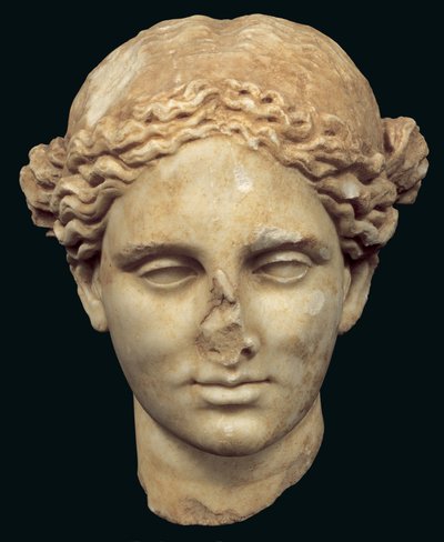 Cabeza de Apolo Sauroktonos (el asesino de lagartos) copia de un bronce griego del siglo IV por Praxiteles, encontrado en Kifissia de Roman