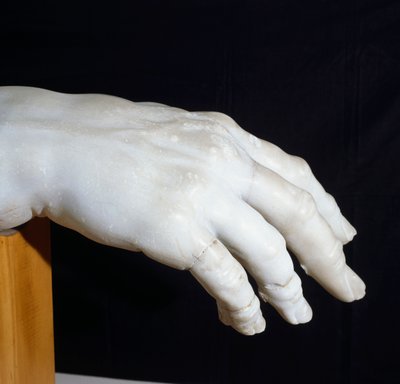 Mano derecha de Polifemo, fragmento del Grupo de Polifemo, o Ulises cegando a Polifemo, escultura de mármol de Agesandro, Atenodoro y Polidoro, copia del original del período helenístico, civilización romana de Roman