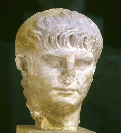 Representación del Emperador Nerón joven (37 - 68). Roma, Museo Nazionale Romano. de Roman