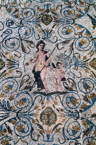 Arte romano: Mosaico del siglo IV d.C. de la villa romana del anfiteatro. Mérida, Museo Nacional de Arte Romano, España de Roman