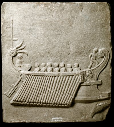 Arte romano: trirreme romana - Fragmento de friso de mármol de Pozzuoli de Roman